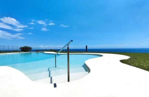 Cervo House | Cluxury-Torre dei Saraceni BOUTIQUE APT BY THE SEA Beach, Pool,Private Jacuzzi, Parking