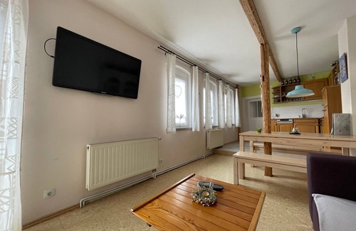 Bad Frankenhausen/Kyffhauser Apartment | Cosy one bedroom apartment, centrally located, up to 6 persons, 106 m²