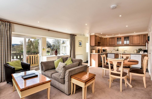 Slate Islands Cottage | Coachmans East - a cottage that sleeps 6 guests in 2 bedrooms