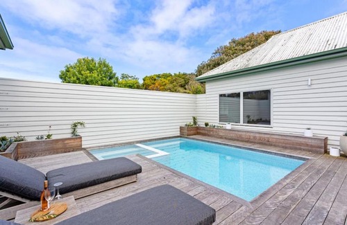 Sorrento House | Coastal Cool -Pool, Tennis Court