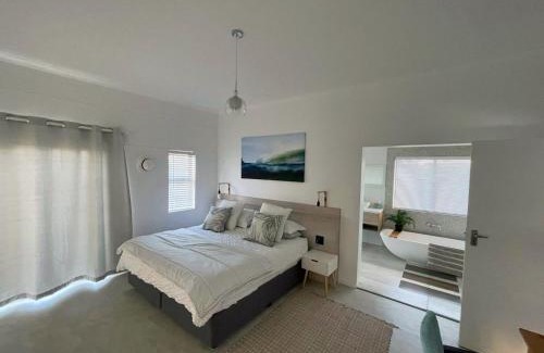Shelley Point House | Coastal Cove