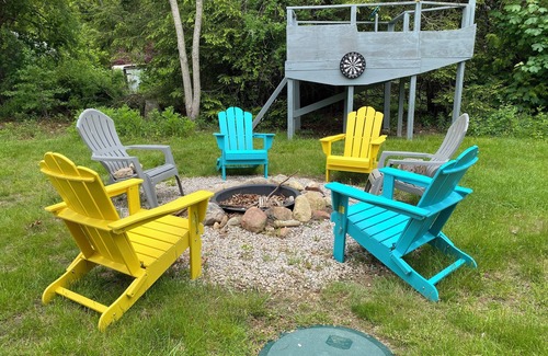 Charlestown House | Coastal Hideaway in Charlestown - Newly Renovated w/Fire pit, 1 Mi from Beach