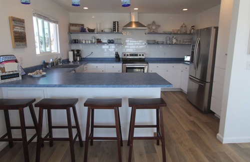 Cayucos House | Coastal VIEWS with easy SURF ACCESS. Home with yard and spa.pets considered!