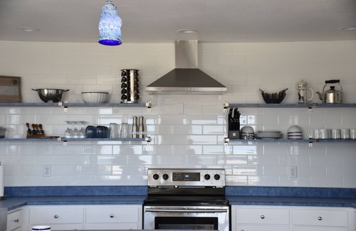 Cayucos House | Coastal VIEWS with easy SURF ACCESS. Home with yard and spa.pets considered!