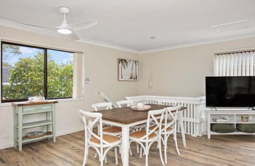 Mollymook Beach House | Coastal Villa Mollymook Beach