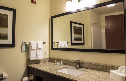 Chippewa Falls Hotel | Cobblestone Hotel & Suites – Chippewa Falls