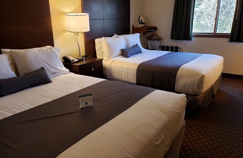 Merrill Hotel | Cobblestone Inn & Suites Merrill