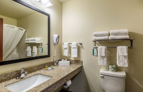 Merrill Hotel | Cobblestone Inn & Suites Merrill