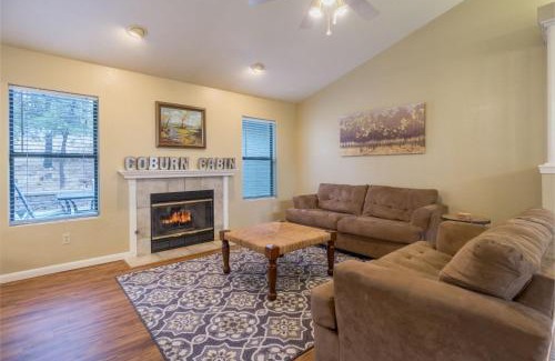 Flagstaff House | Coburn Cabin @ Country Club Game Room New Central AC Pet and Family-Friendly