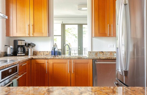 Zarzal Condo | Coco Beach Grand Reserve Condo/Steps from Beach