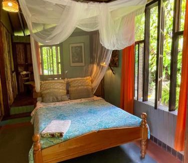 Fond Cani Bed & Breakfast | Cocoa Cottage