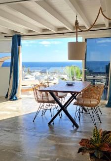 Los Cocoteros Apartment | CocoMar II ~ Ocean view loft