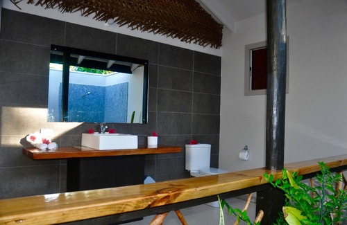Tavewa Island Hotel | Coconut Beach Resort