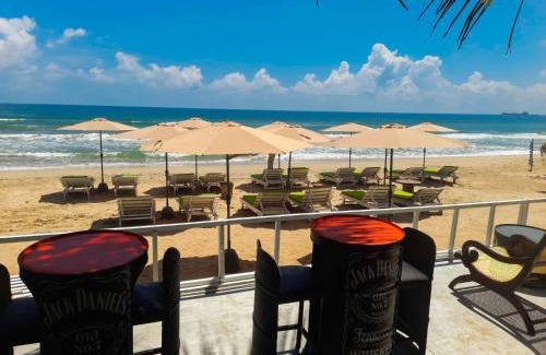 Uppuveli Resort | Coconut beach resort