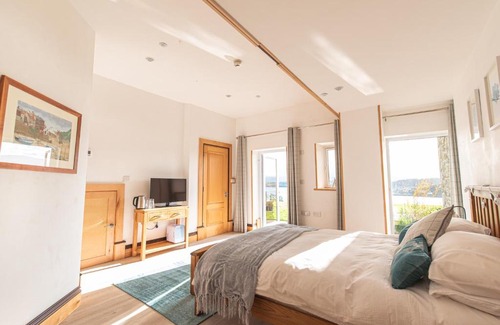 Menai Bridge House | Coed y Berclas guest room, wonderful view