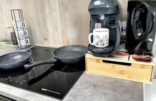 Saint-Pol-sur-Mer Apartment | Coeur de Ville, T2 Cosy & Élégant Avec Jardin