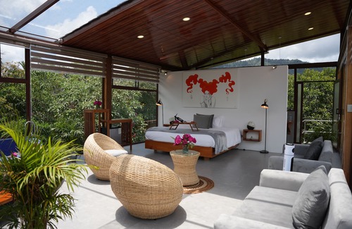 Mindo Cabin | Coffee Lodge Cristal Glamping & Spa