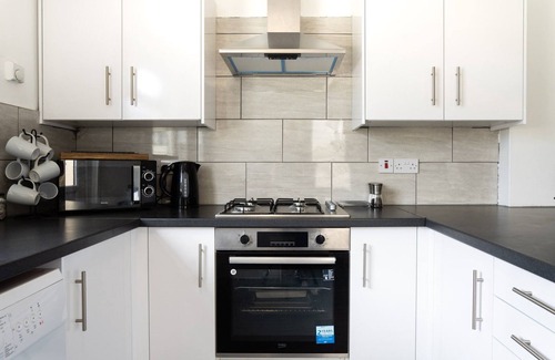 Grangetown House | Cohost Partners Cozy 4 Bed Near Cardiff City Centre