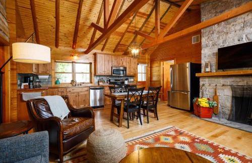 Ephraim House | Collings Log House by Simple Life Rentals