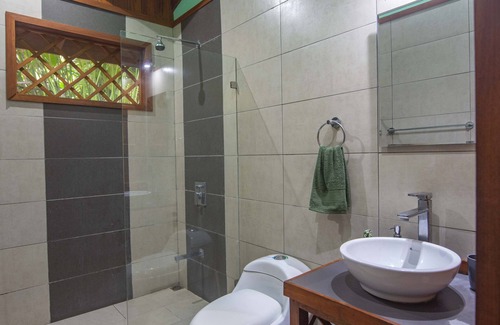 Chiguata Cabin | Colores del Caribe