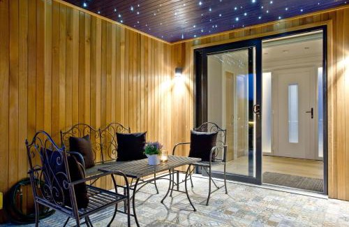 Cheddar House | Combe Hay, Strawberryfield Park, Cheddar