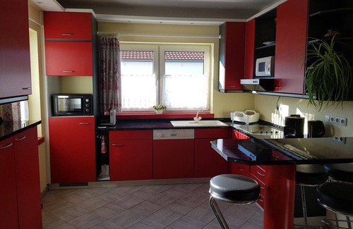 Klein Kussewitz Apartment | Combine your Baltic Sea vacation with a visit to Karls-Erlebnisdorf.