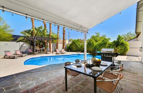 Tempe House | Come As You Are With Free Heated Pool!