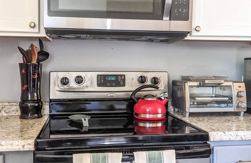 Marion Lake Club House | Come jump in the lake or check out the brilliant fall colors of Lake James