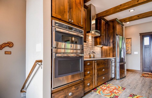 Frazee House | Come vacation on Long Lake in this beautiful home!