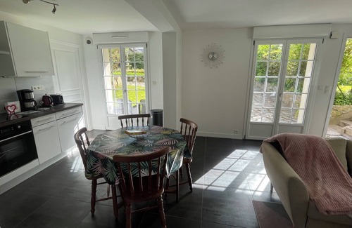 La Chapelle-des-Fougeretz Apartment | Comfortable, quiet T3 apartment with garden
