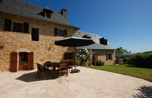 Grezes House | Comfortable Périgourdine house, weekly rental, swimming pool and sauna