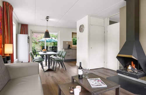 't Loo House | Comfort 6-person bungalow in the holiday park Landal Landgoed 't Loo