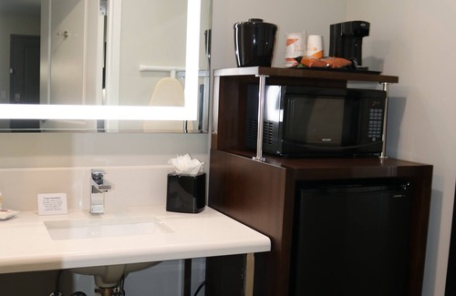 Antioch Hotel | Comfort Inn Antioch - Century Plaza