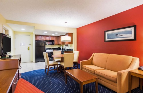 Clinton Hotel | Comfort Inn at Joint Base Andrews
