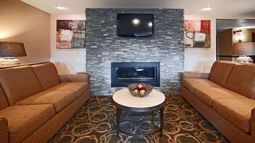 Akron Hotel | Comfort Inn & Suites Copley Akron