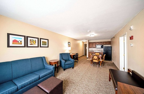 Independence Hotel | Comfort Inn & Suites Independence
