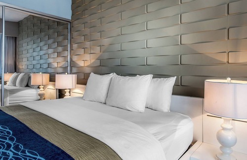 Levittown Hotel | Comfort Inn & Suites Levittown