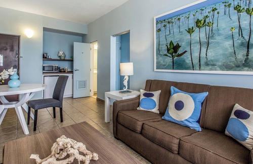 Levittown Hotel | Comfort Inn & Suites Levittown