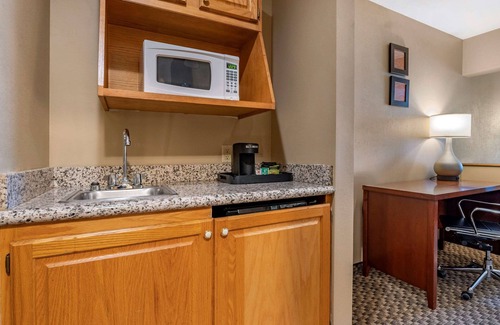Napoleon Hotel | Comfort Inn & Suites Napoleon