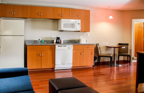 Glen Allen Hotel | Comfort Suites At Virginia Center Commons