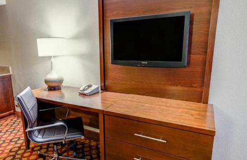 Concord Hotel | Comfort Suites Concord Mills