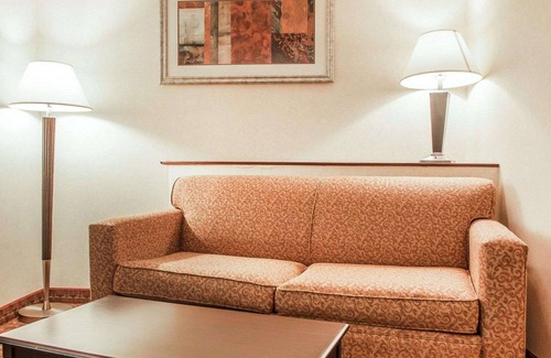 Mahwah Hotel | Comfort Suites Mahwah - Paramus