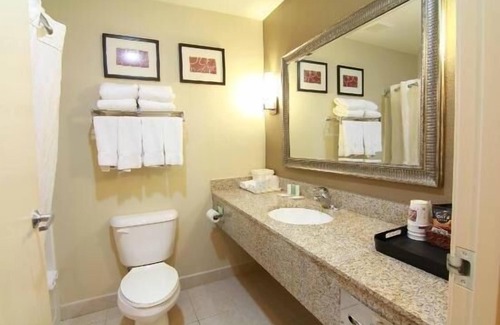 North Central Omaha Hotel | Comfort Suites Omaha Northwest