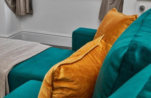 Darlington House | Comfortable 3 Bedroom Home in Darlington Near Hospital