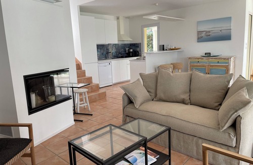 Lacanau-Ocean House | Comfortable 4 bedroom villa private heated pool on the golf course garden wifi