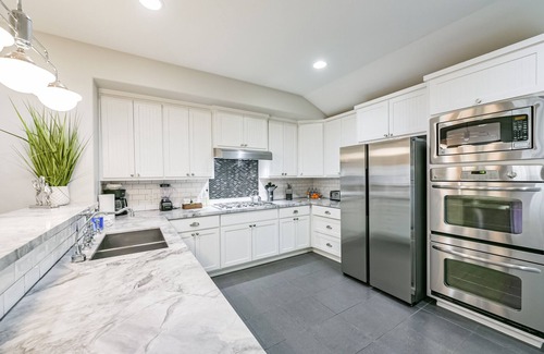 Garden Oaks House | Comfortable 4 bedroom Home fully fence backyard, Pet Friendly