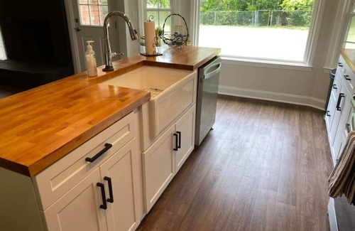 North Charleston House | Comfortable and elegant 3 bedroom home with King Bed master suite.