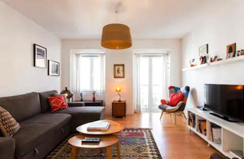 Sao Bento Apartment | Comfortable and Bright - Lisbon