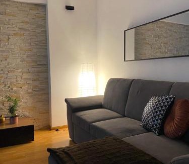 Blejoi Apartment | Comfortable Apartment in Cartier Evocasa Orizont Ploiesti (North)