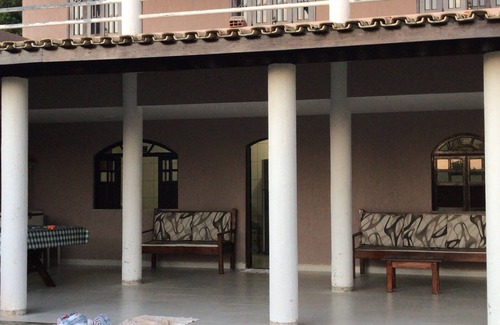 Dias D'Avila House | Comfortable beach house with nearby beach and river to enjoy.